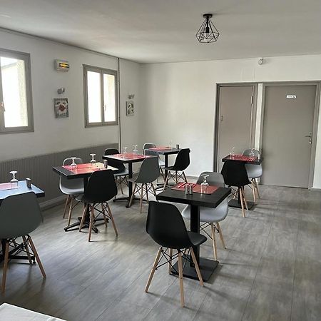Hotel Restaurant Le Picardie Chauny Exterior photo